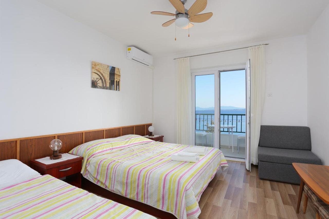 Apartments By The Sea Igrane, Makarska - 6653 מראה חיצוני תמונה