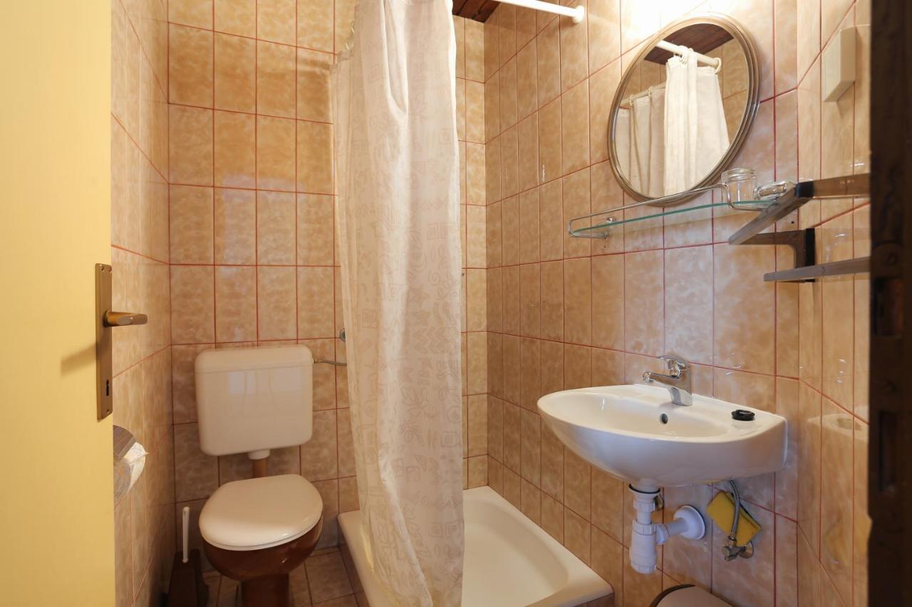 Apartments By The Sea Igrane, Makarska - 6653 מראה חיצוני תמונה