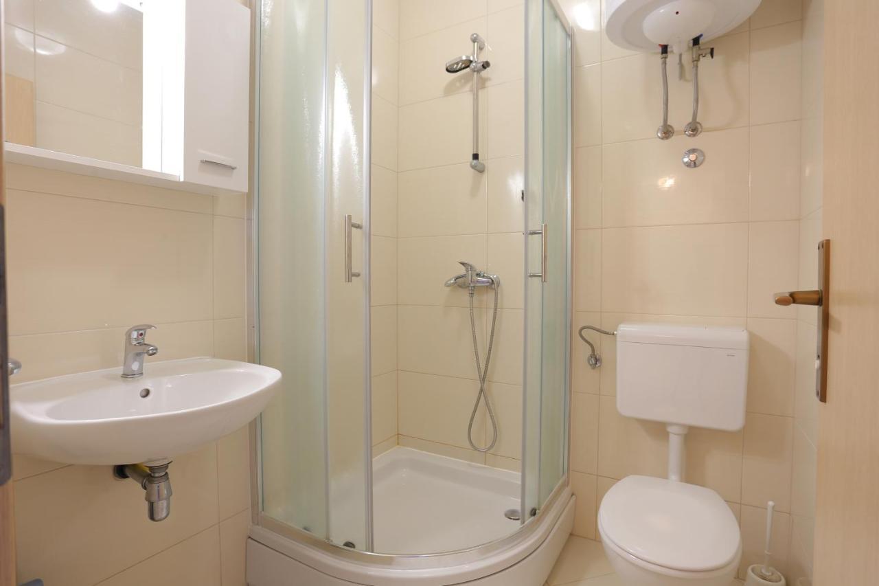 Apartments By The Sea Igrane, Makarska - 6653 מראה חיצוני תמונה